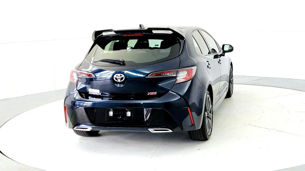 Used 2019 Blue Toyota SE image 5