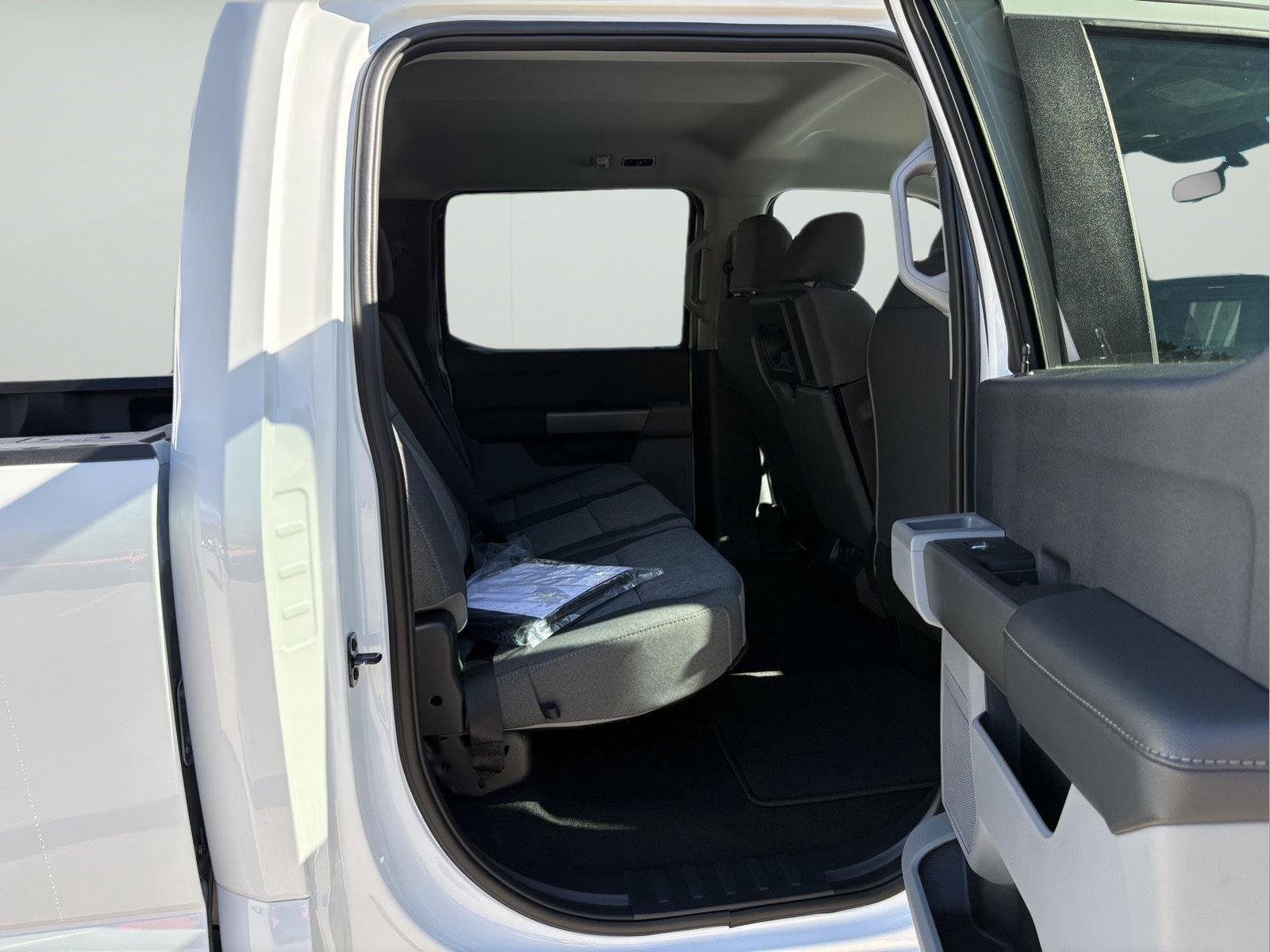 New 2026 Oxford White Ford F-250® XL image 11