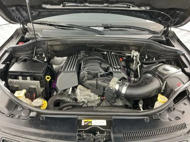 Used 2017 Diamond Black Crystal Pearlcoat Jeep SRT image 32