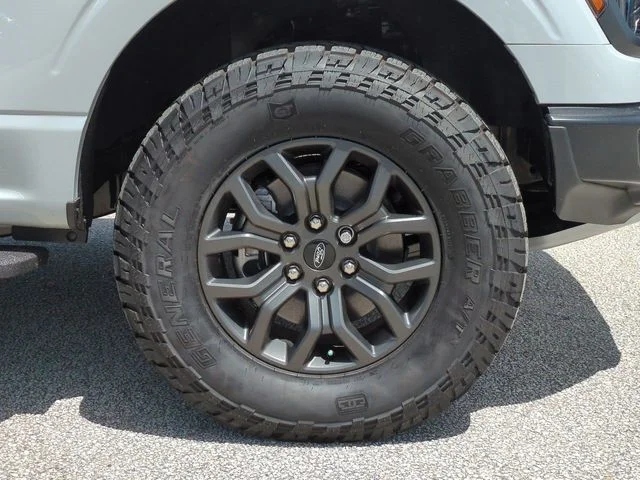 New 2026 White Ford Tremor image 11