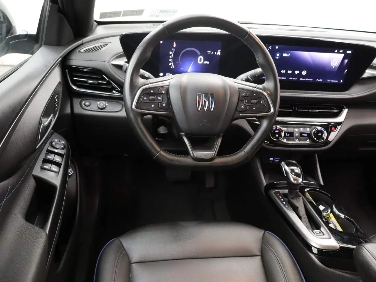 Used 2024 Ebony Twilight Metallic Buick Sport Touring image 4