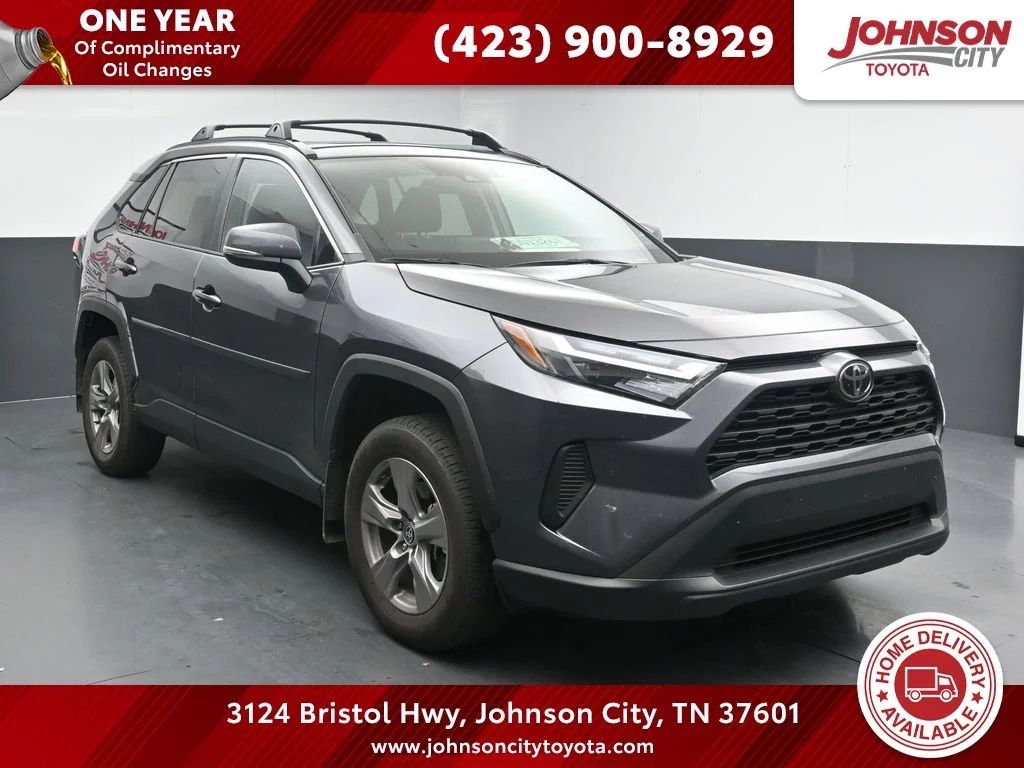 2022 Toyota RAV4 XLE AWD's photo