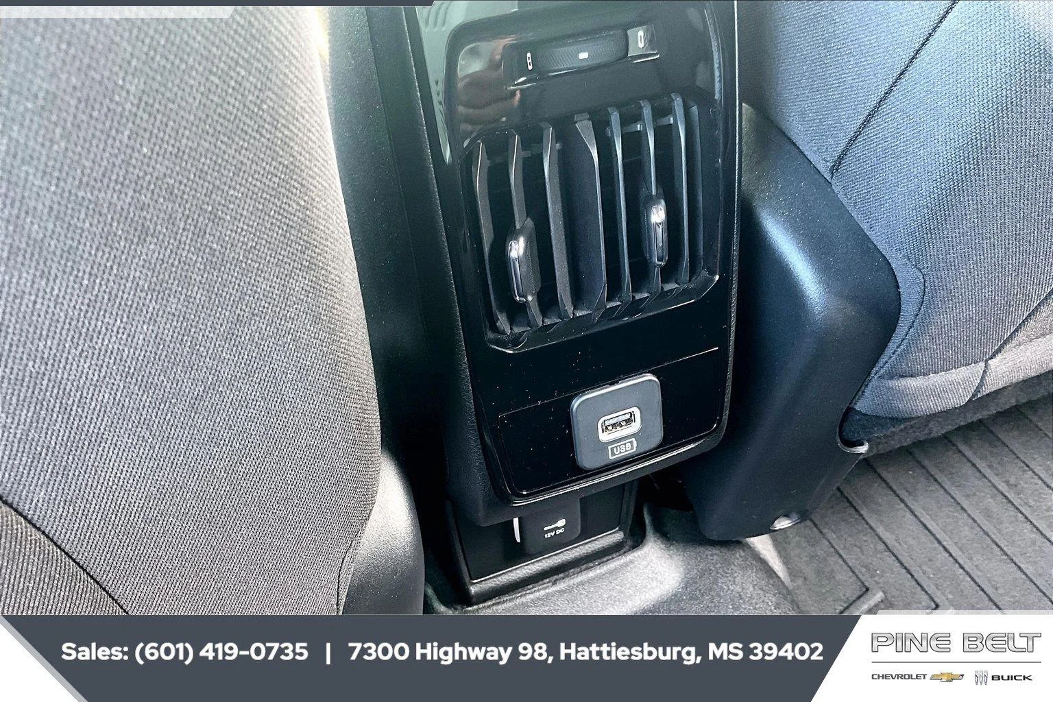 Used 2024 Hydro Blue Pearlcoat Jeep Sport image 25