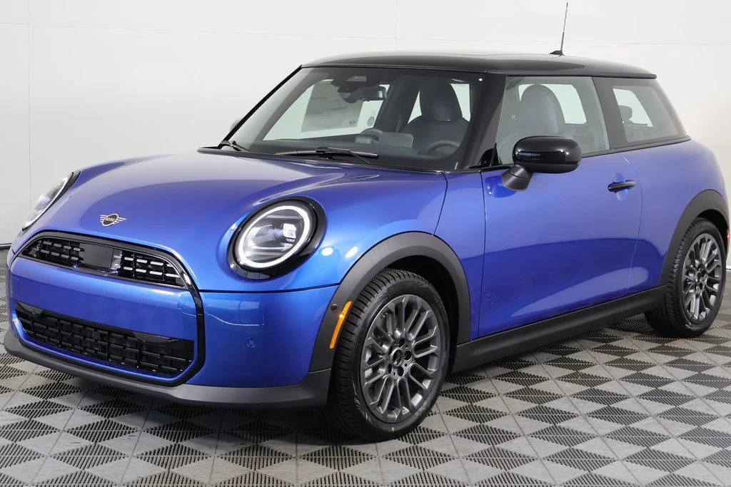 2026 MINI Hardtop's photo