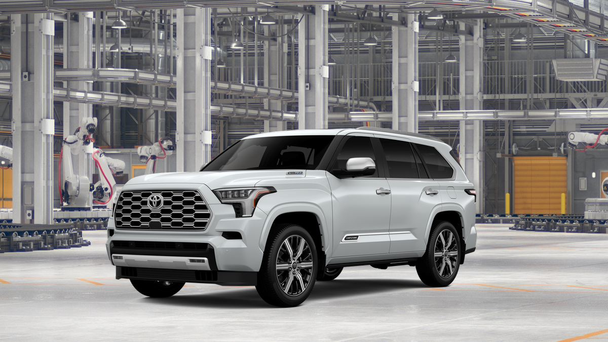 2026 Toyota Sequoia Capstone 4WD i-FORCE MAX Hybrid's photo