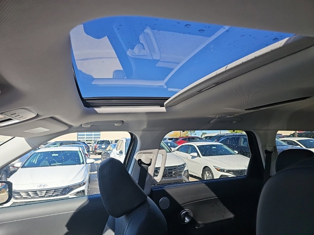 New 2027 Green Hyundai SEL Premium 7P image 29