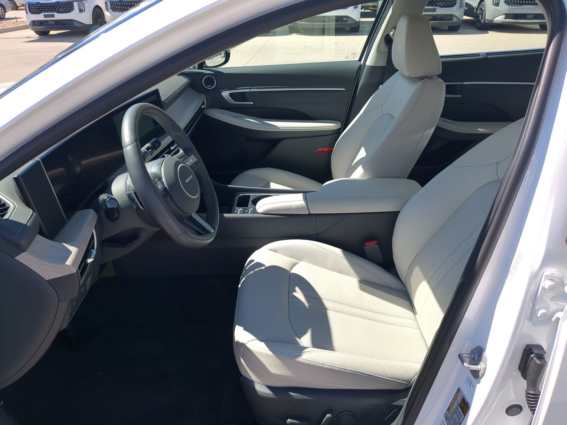 Certified Used 2025 Serenity White Hyundai Limited image 26