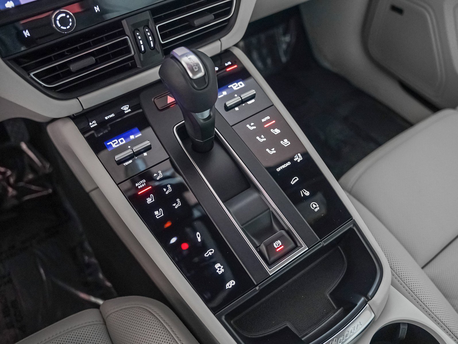 2026 Porsche Macan GTS - Photo 20