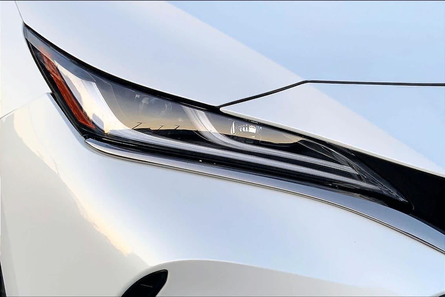 Used 2024 Wind Chill Pearl Toyota Nightshade image 24