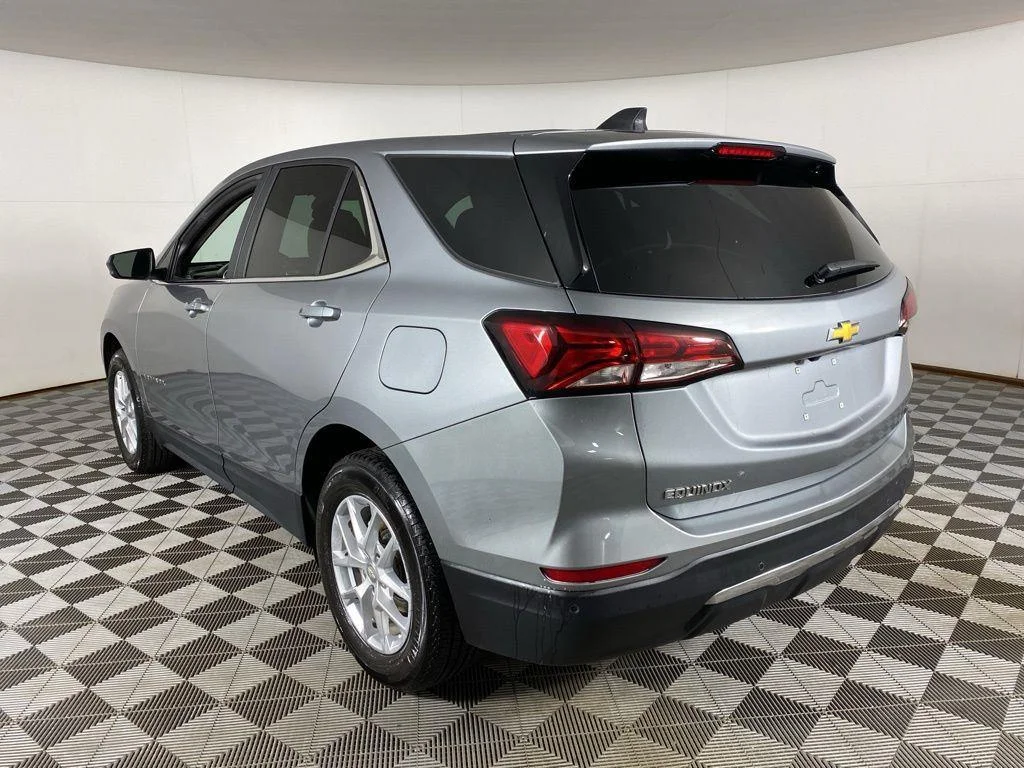 Used 2024 Sterling Gray Metallic Chevrolet LT image 7