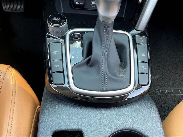 Used 2024 Gray Kia SX image 17