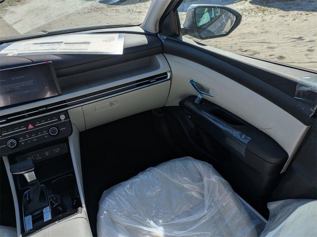 New 2026 Silver Hyundai SE FWD image 17