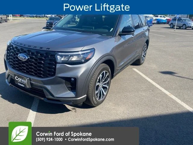 Used 2025 Gray Ford ST-Line image 9