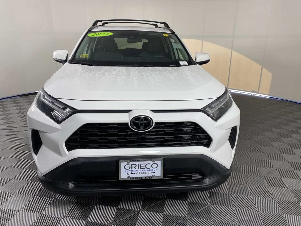 Used 2023 White Toyota XLE image 3