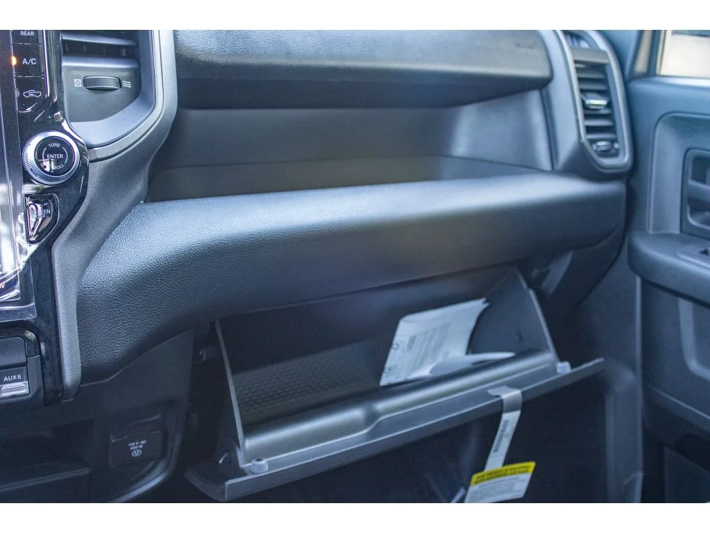 New 2026 Granite Crystal Metallic Clearcoat Ram Tradesman image 55