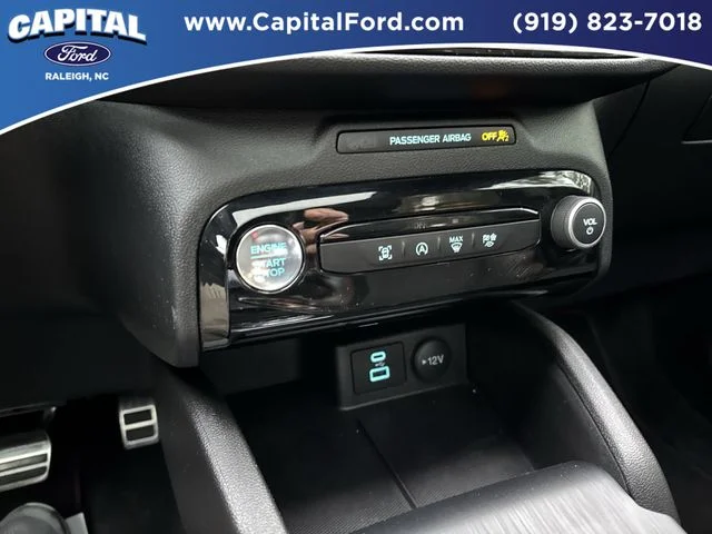 Used 2023 Silver Ford ST-Line image 29