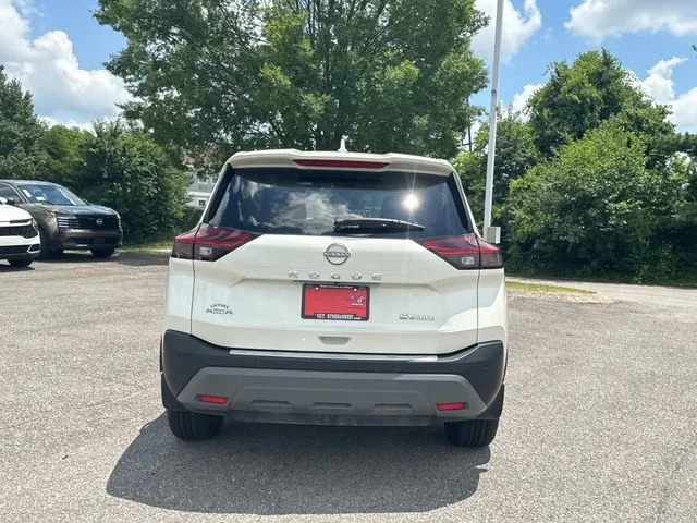 Used 2023 White Nissan SV image 6