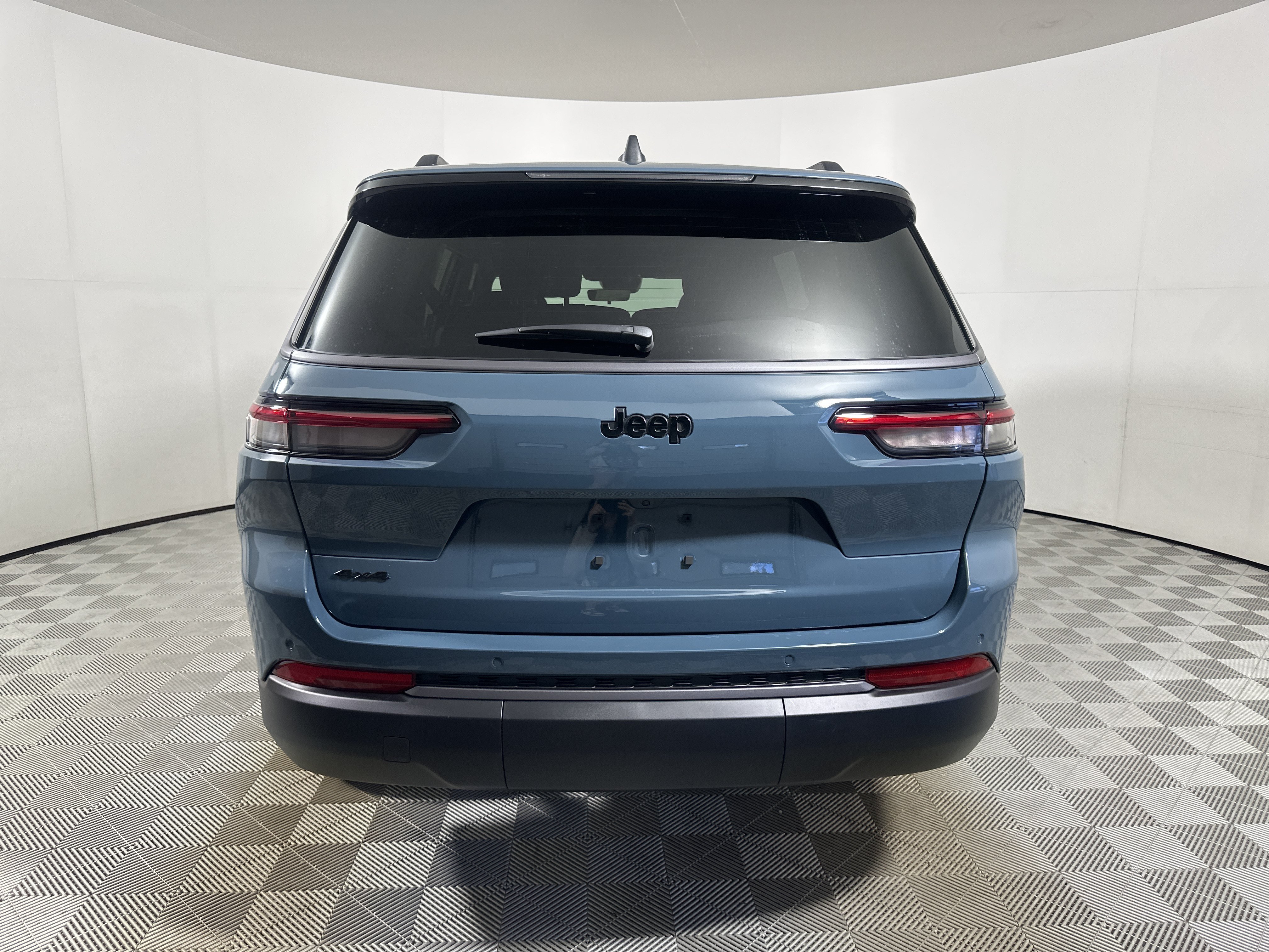 New 2026 Steel Blue Exterior Paint Jeep Limited image 6