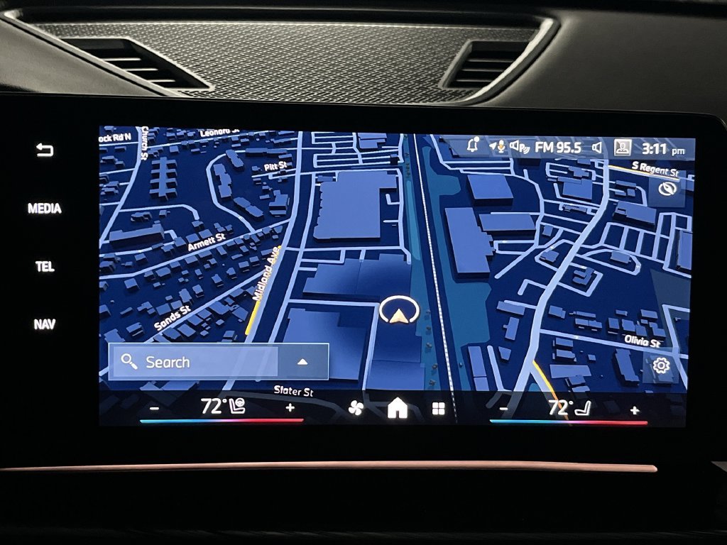2026 BMW X1 28i - Photo 18