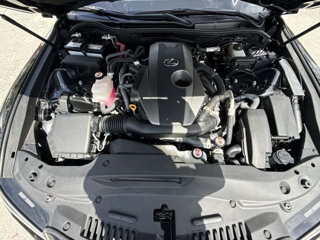 2024 Lexus IS 300 - Photo 27