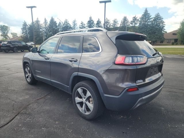 Used 2019 Granite Crystal Metallic Clearcoat Jeep Limited image 3