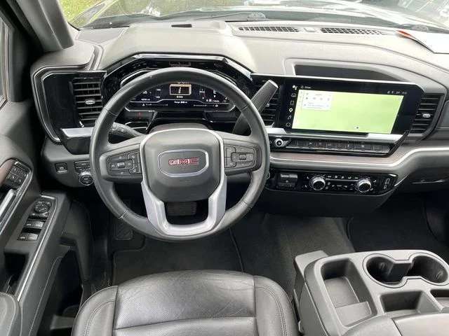 Used 2025 Black GMC SLT image 12