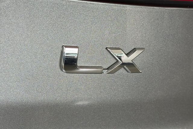 Used 2005 Magnesium Metallic Honda LX image 33