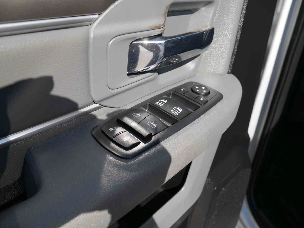 Used 2016 Silver Ram Outdoorsman image 26