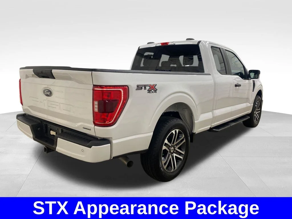 Used 2023 White Ford XL image 4