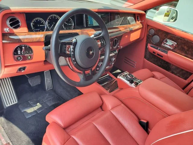 Used 2019 White Rolls-Royce Base image 27