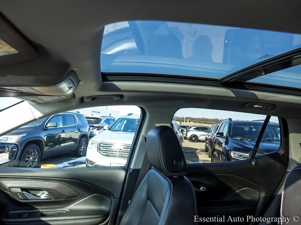 2023 GMC TERRAIN - Image 9