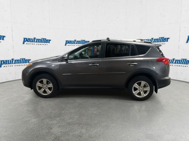 Used 2013 Gray Toyota XLE image 6