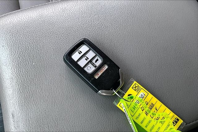 Used 2020  Honda Touring image 36