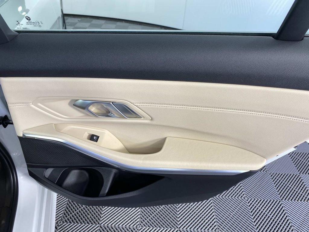 Used 2020 White BMW 330i xDrive image 25