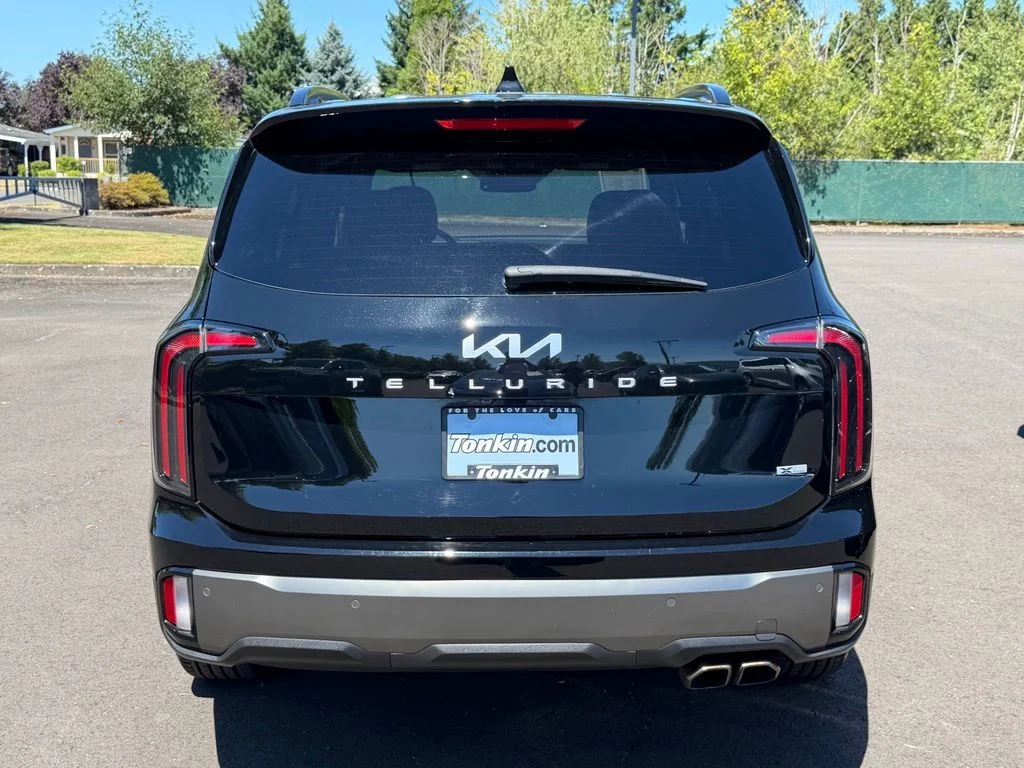 Used 2023 Ebony Black Kia EX X-Line image 7