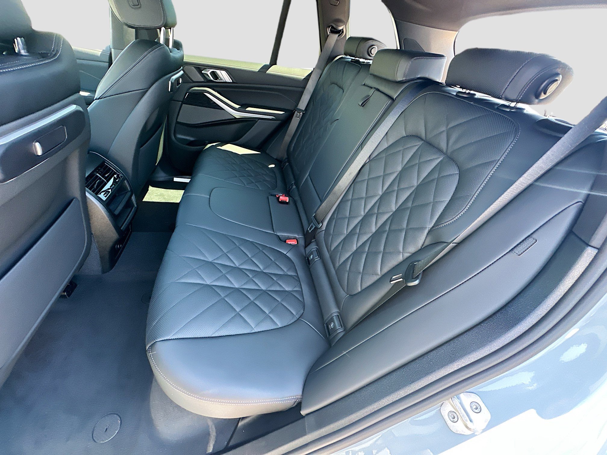 New 2026 Brooklyn Grey Metallic BMW sDrive40i image 20