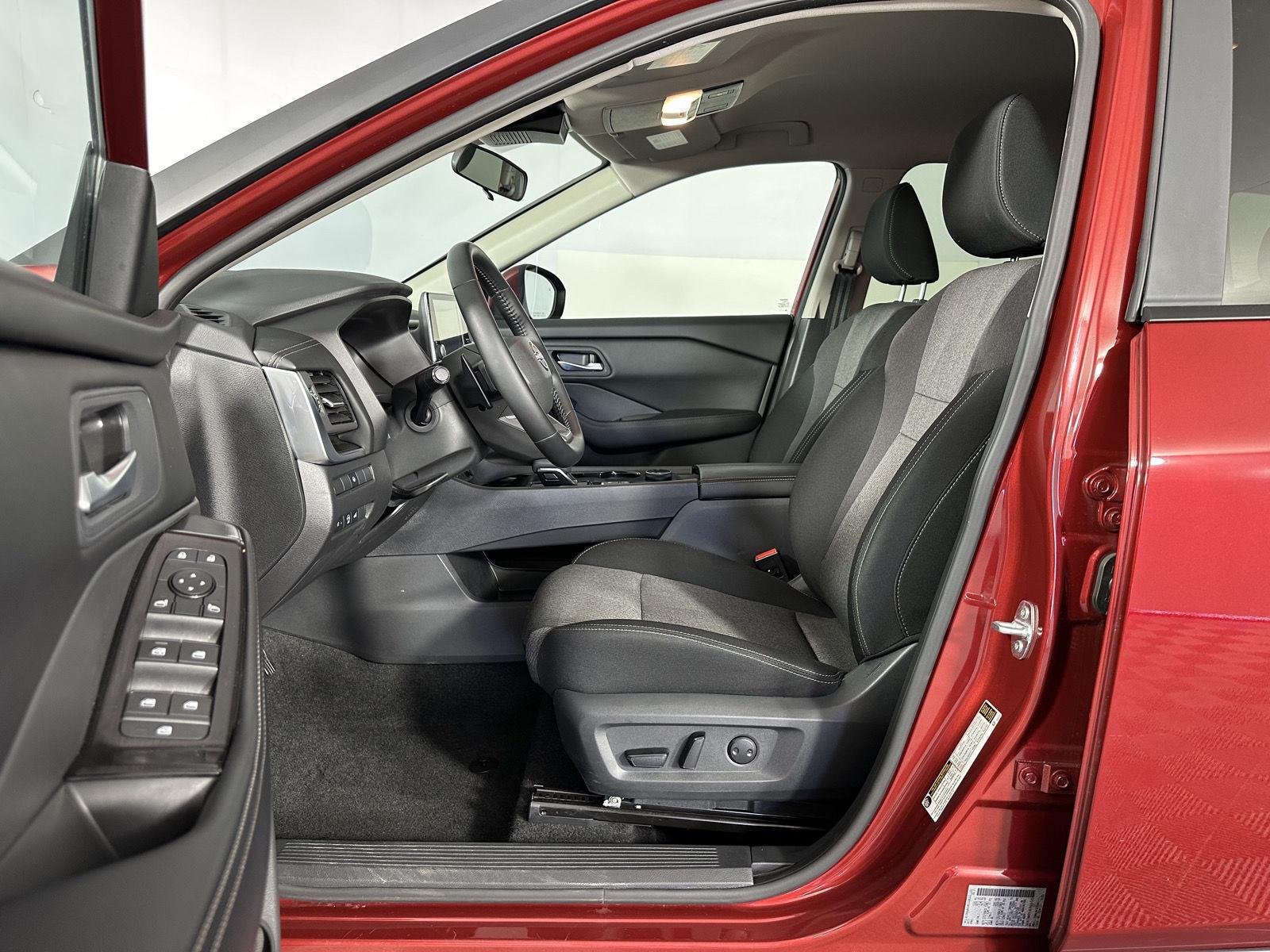 New 2026 Scarlet Ember Tintcoat Nissan SV image 6