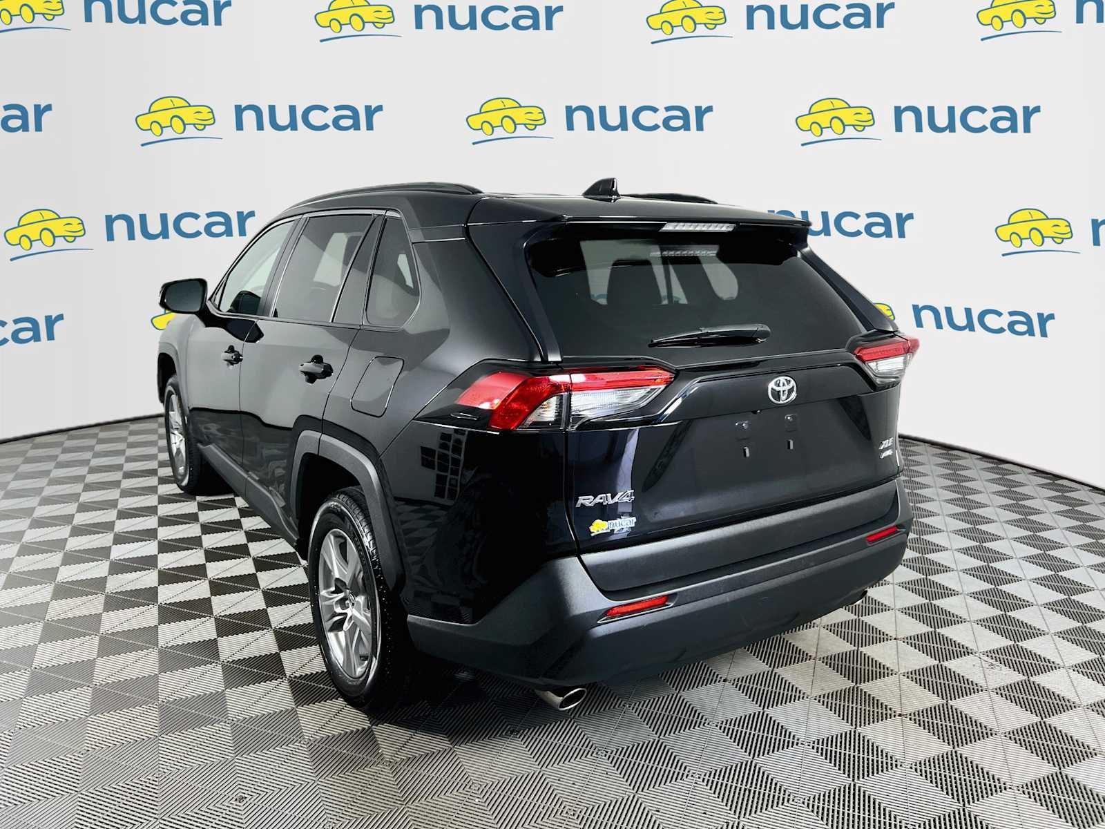 Used 2025 Midnight Black Metallic Toyota XLE image 5