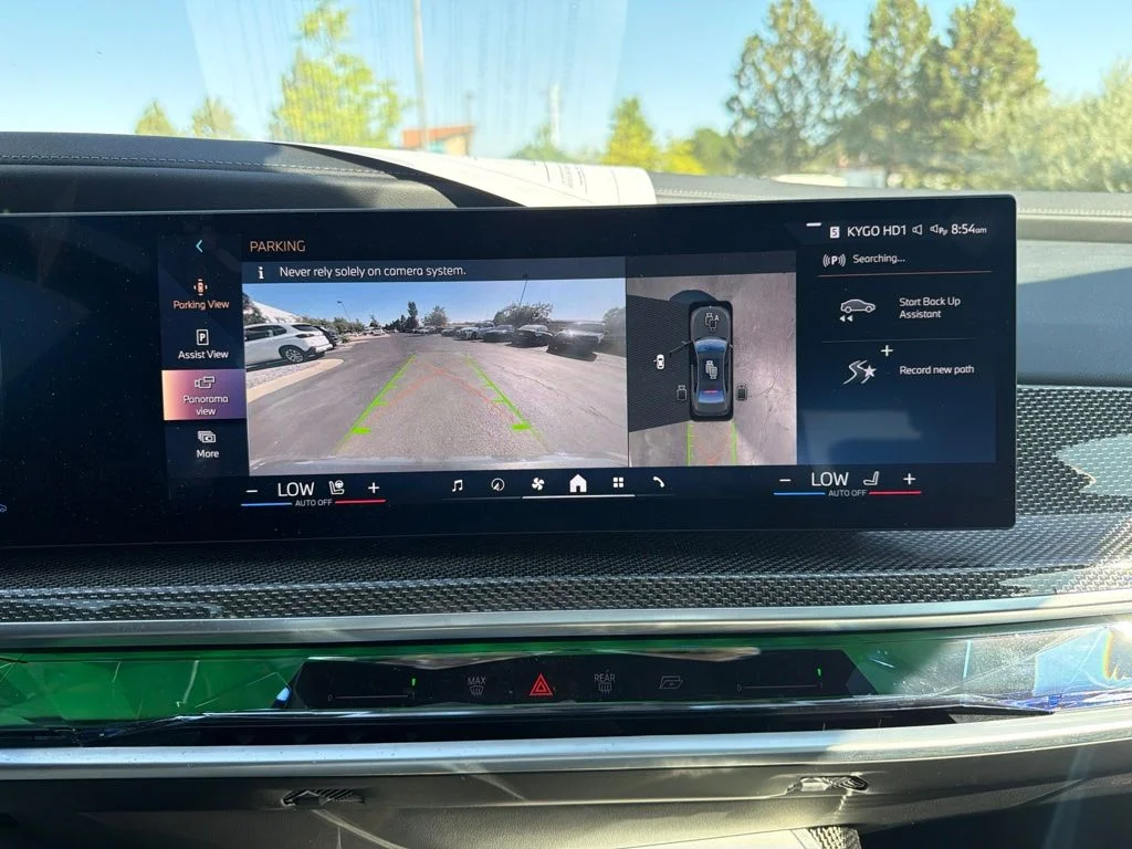 Used 2025 Gray BMW 760i xDrive image 15