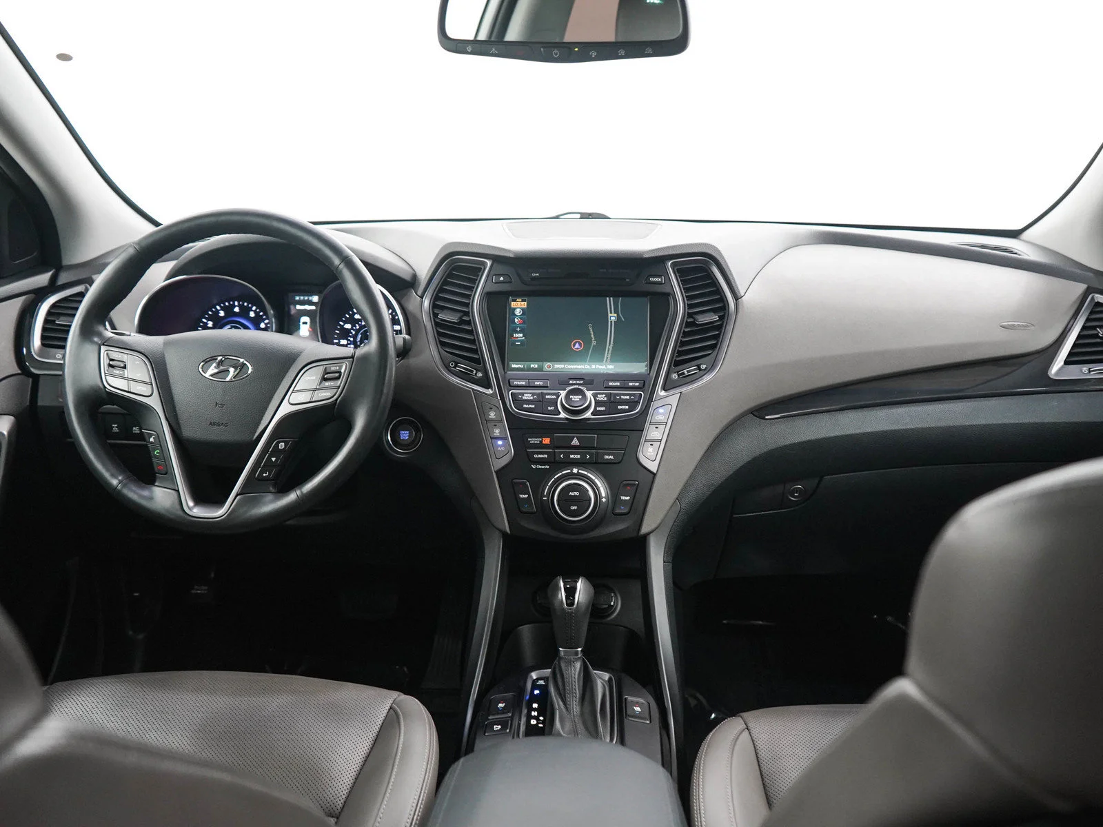Used 2016 Iron Frost Hyundai SE image 14