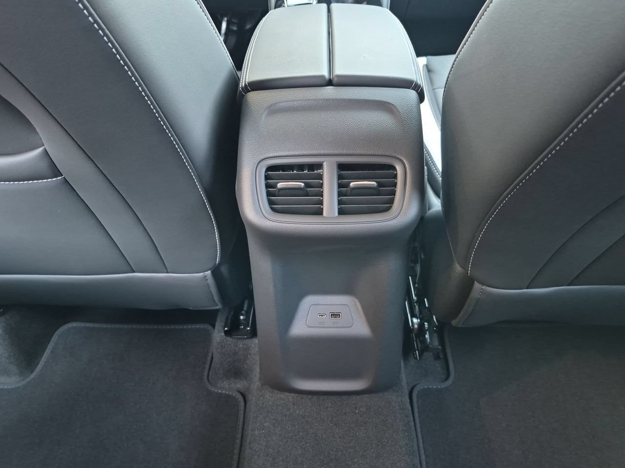 2026 Buick Envision Sport Touring - Photo 21
