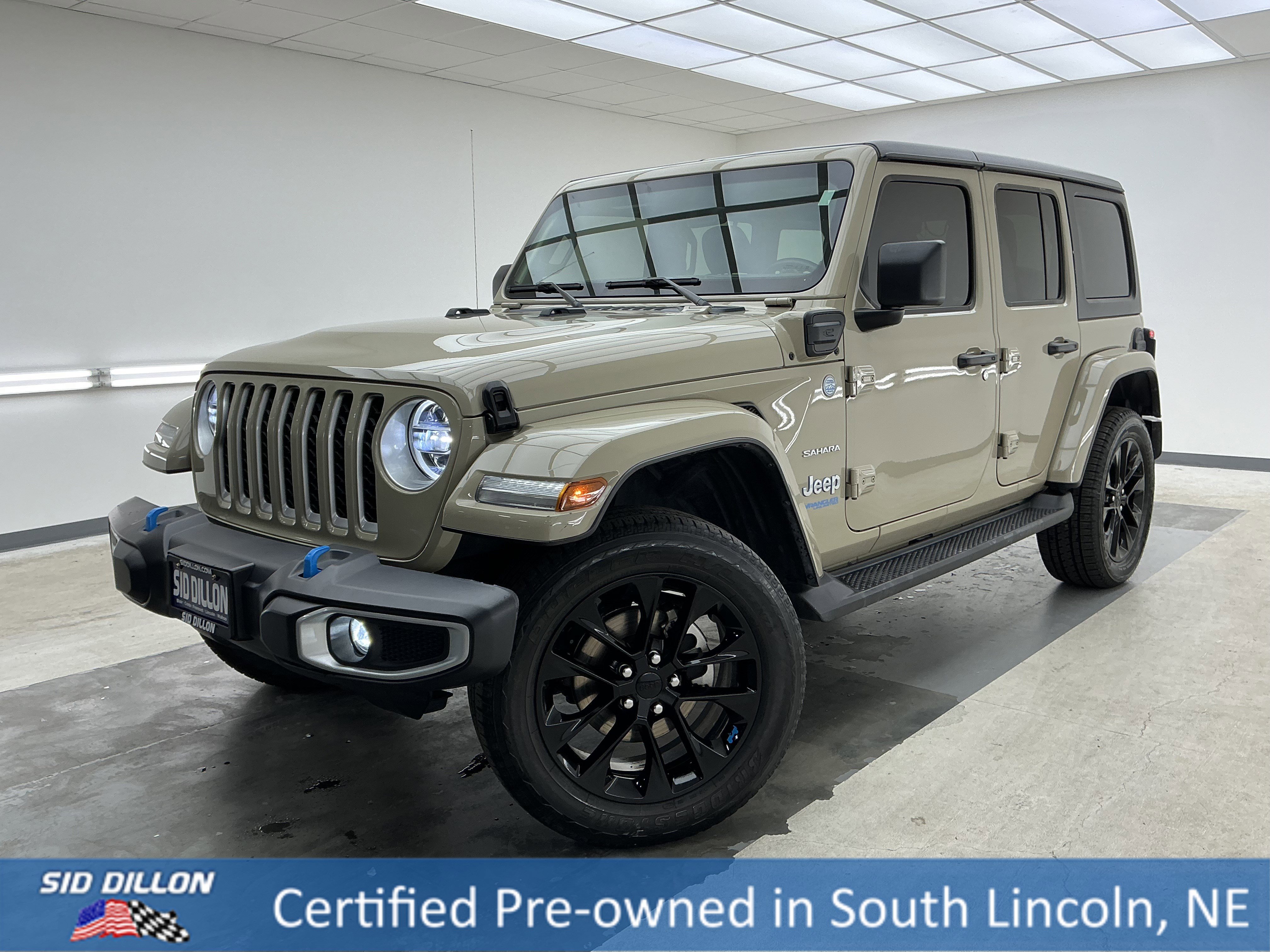 2022 Jeep Wrangler Sahara 4XE's photo