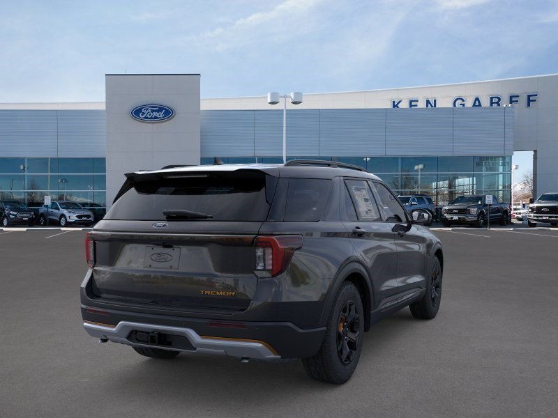 New 2026 Agate Black Metallic Ford Tremor image 9