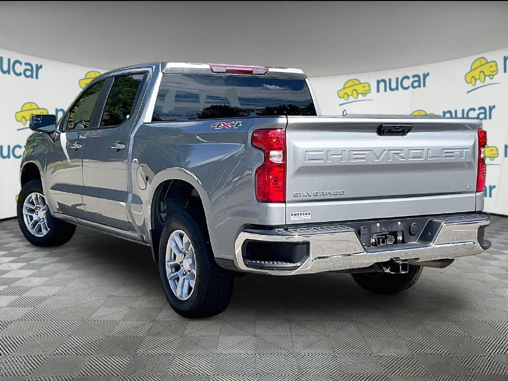 Used 2023 Gray Chevrolet LT image 4
