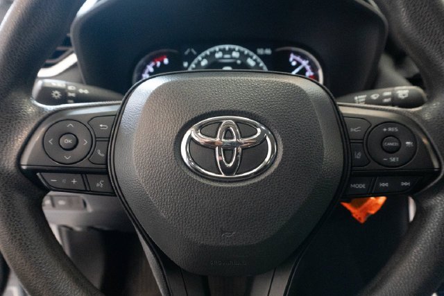 Used 2025 Silver Toyota LE image 9