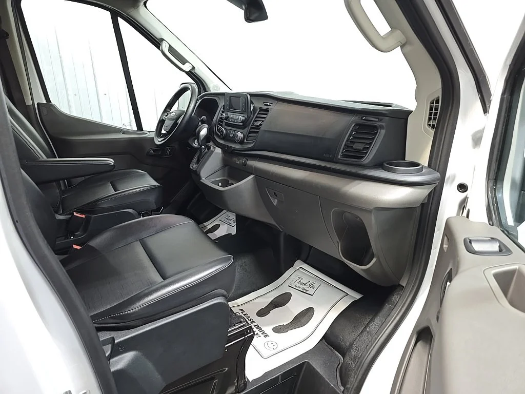 Used 2025 White Ford Base image 17