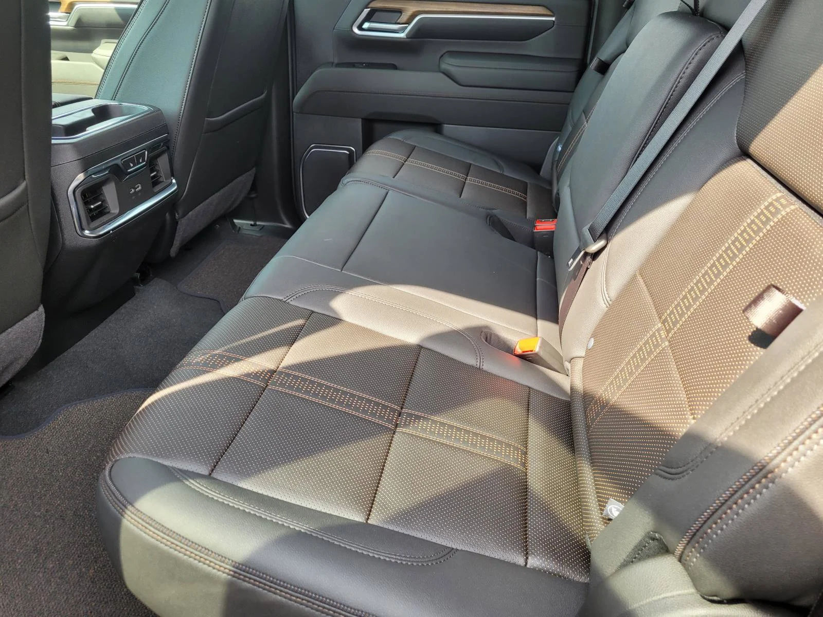 2026 Chevrolet Silverado 2500 HD High Country - Photo 9