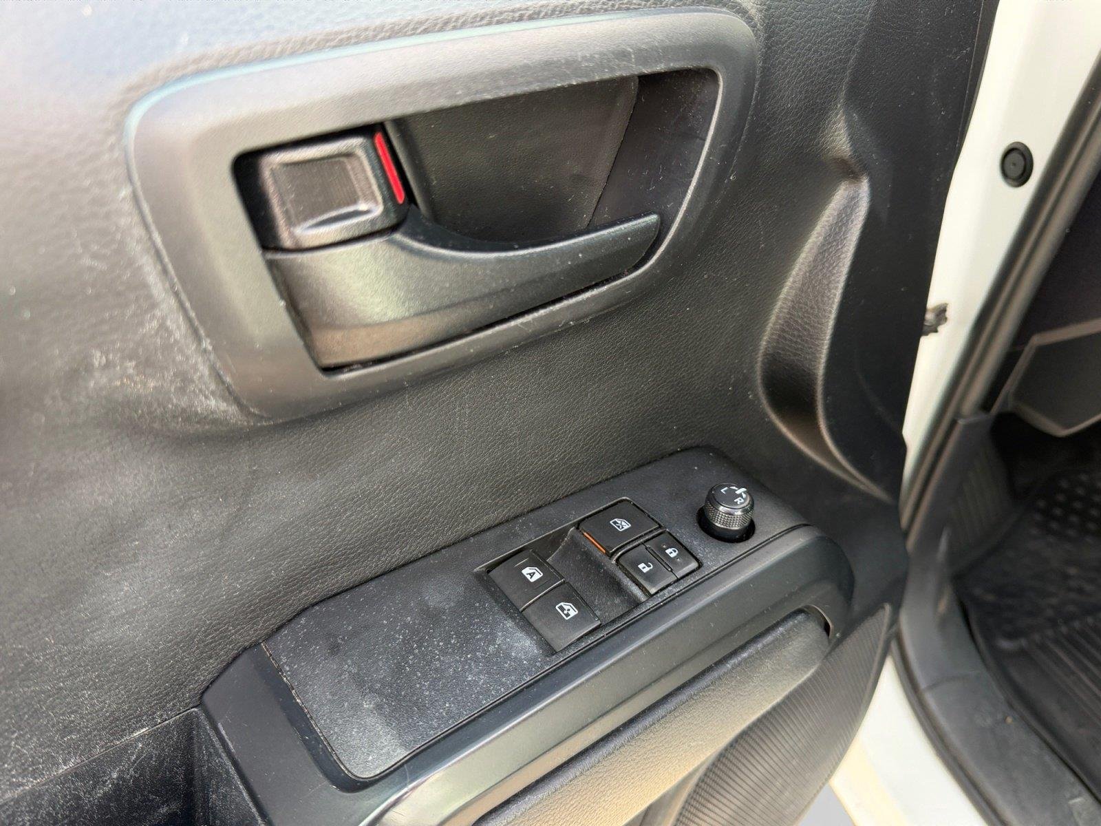 2019 Toyota Tacoma SR - Photo 15