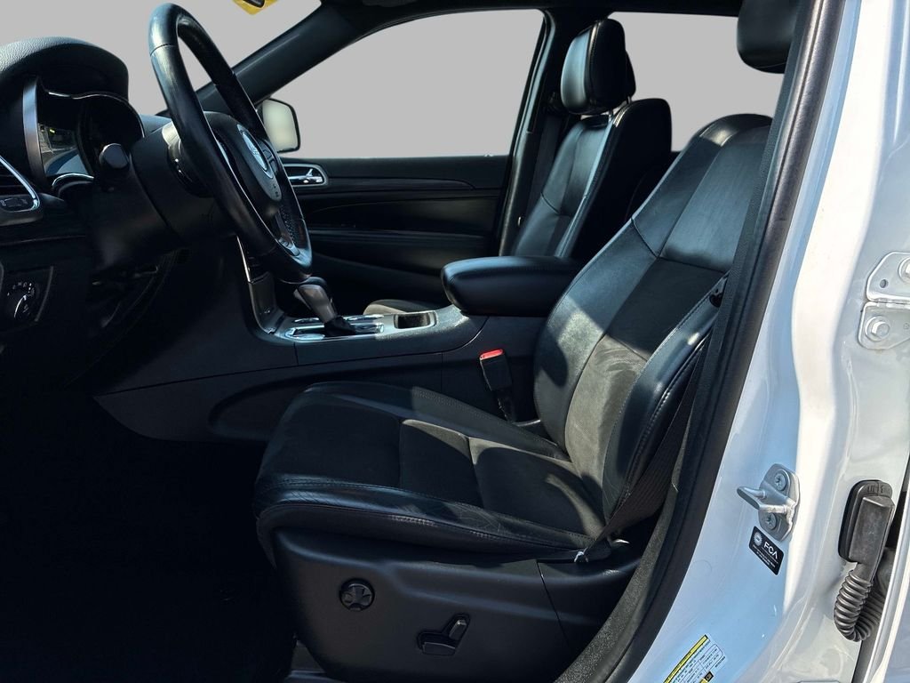 Used 2021 White Jeep Laredo X image 21