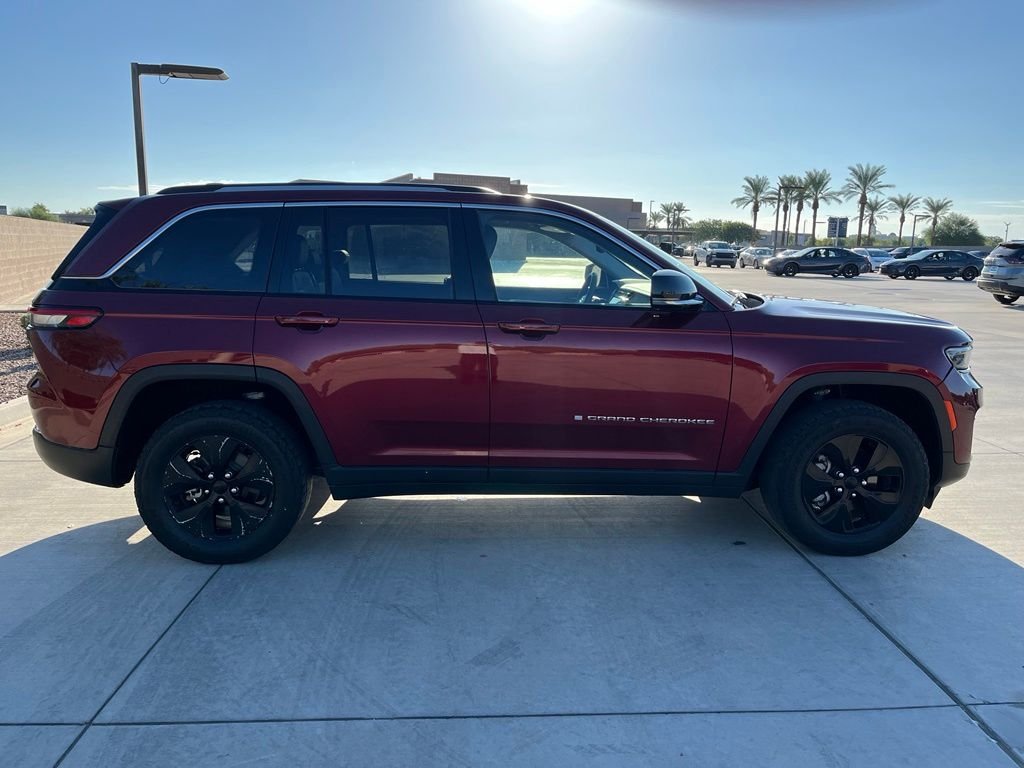 Used 2023 Red Jeep Limited image 6